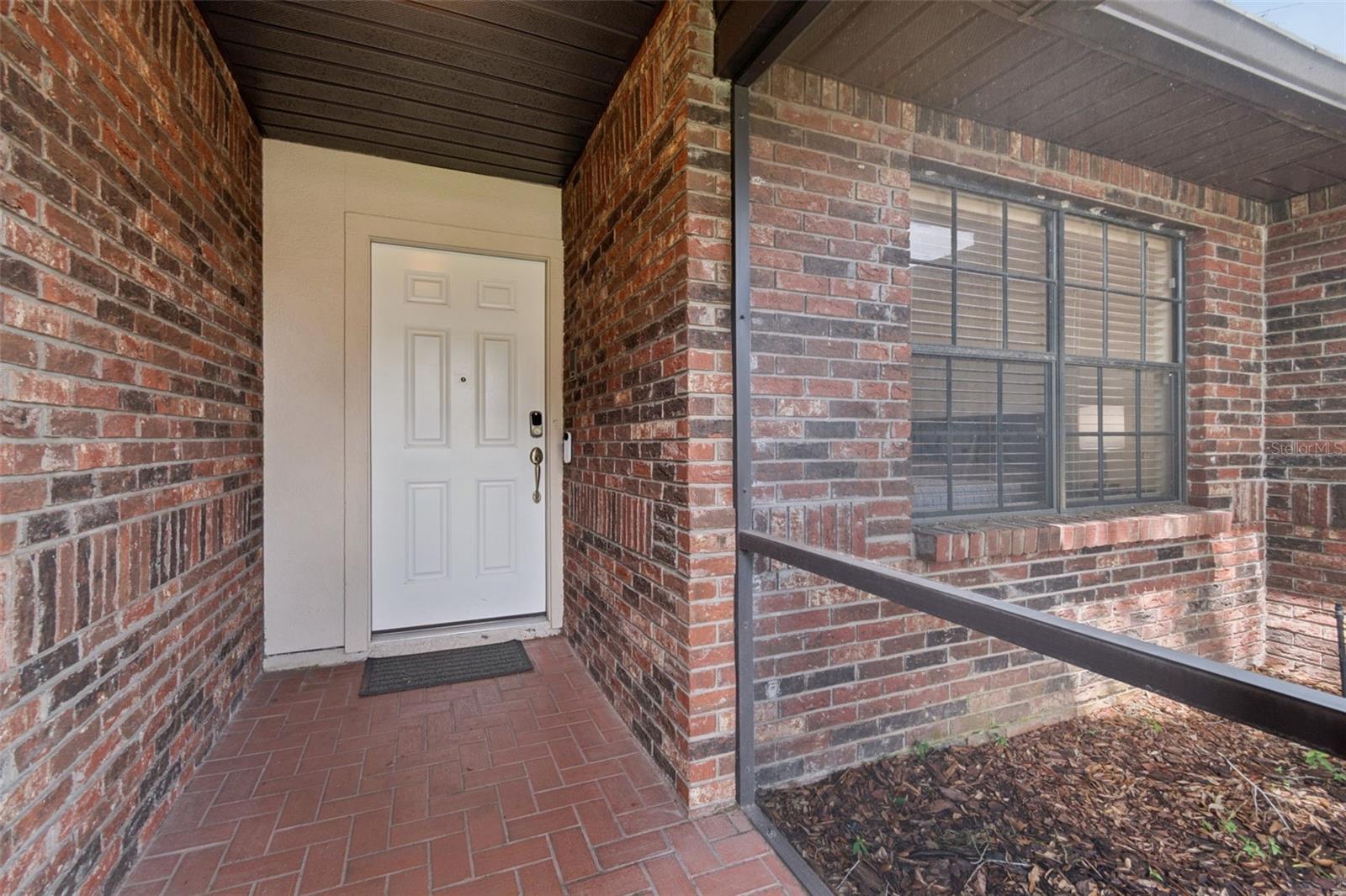 653 TIMBER POND DR, BRANDON, FL — photo 8