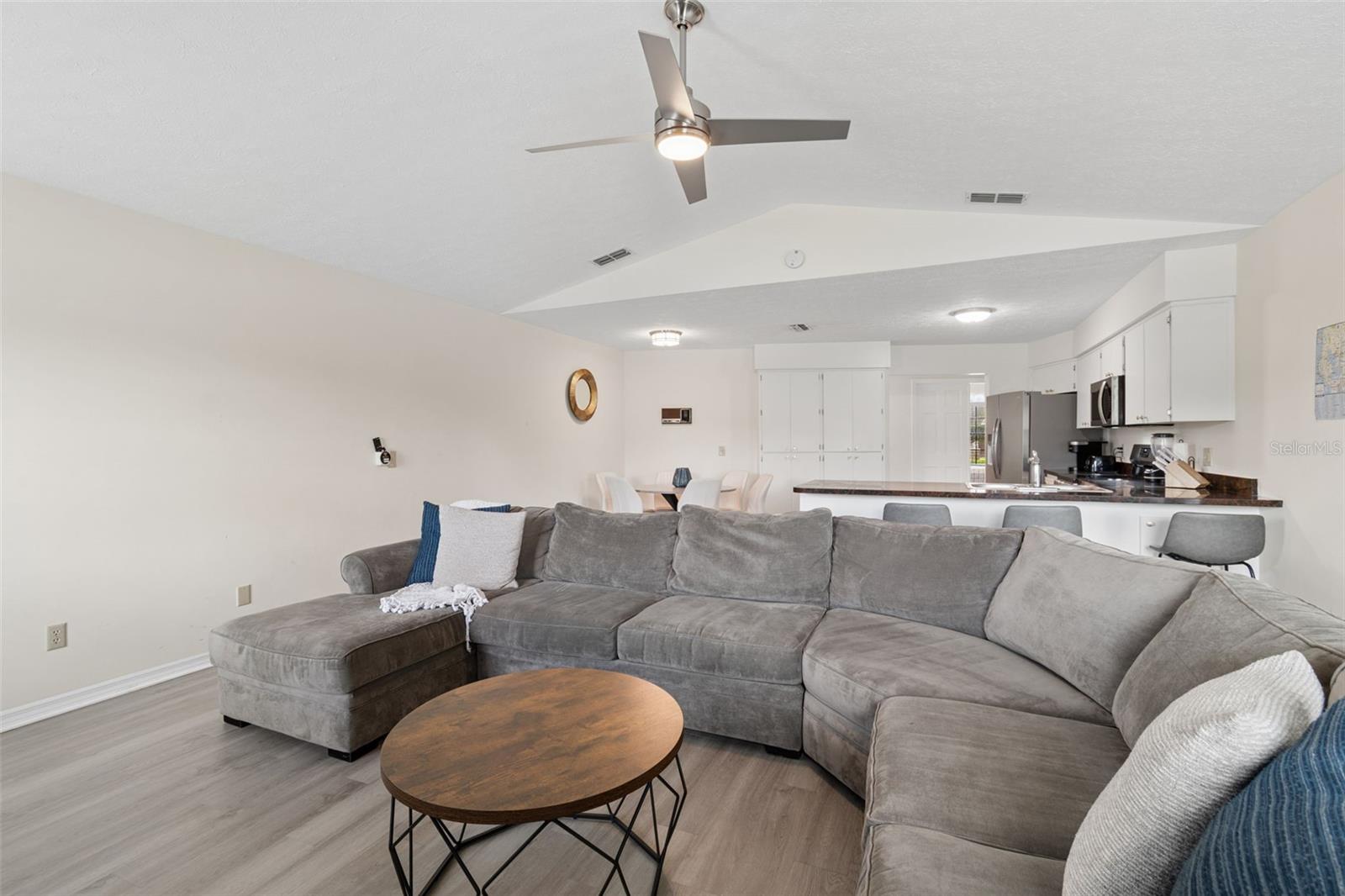 653 TIMBER POND DR, BRANDON, FL — photo 33