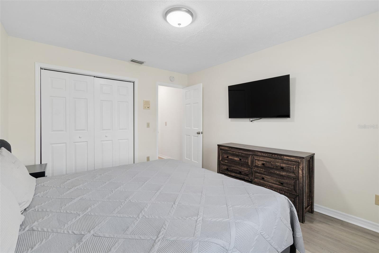 653 TIMBER POND DR, BRANDON, FL — photo 44