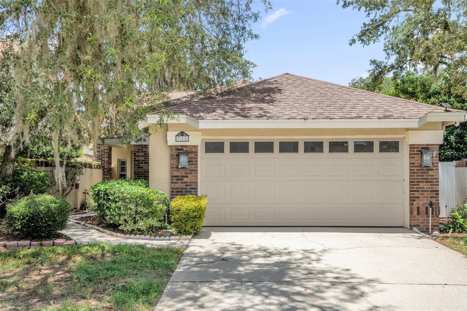 711 ANDOVER CIR, WINTER SPRINGS, FL