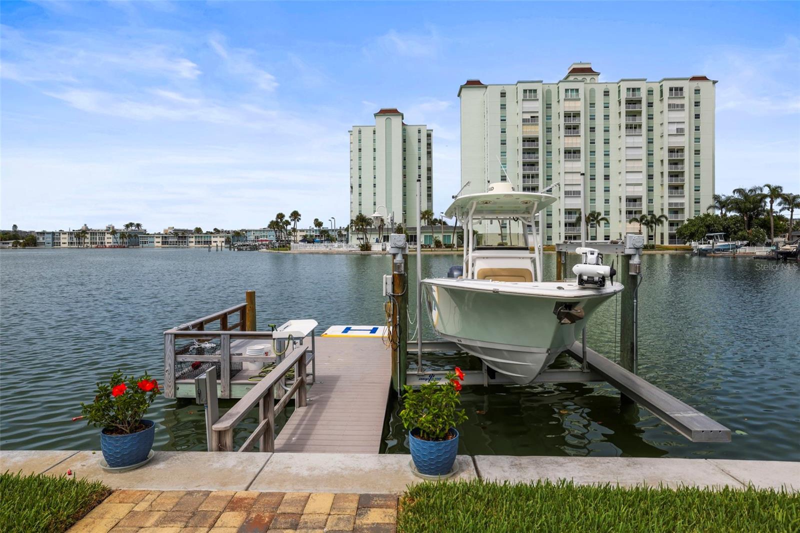 6360 2ND PALM PT, ST PETERSBURG, FL