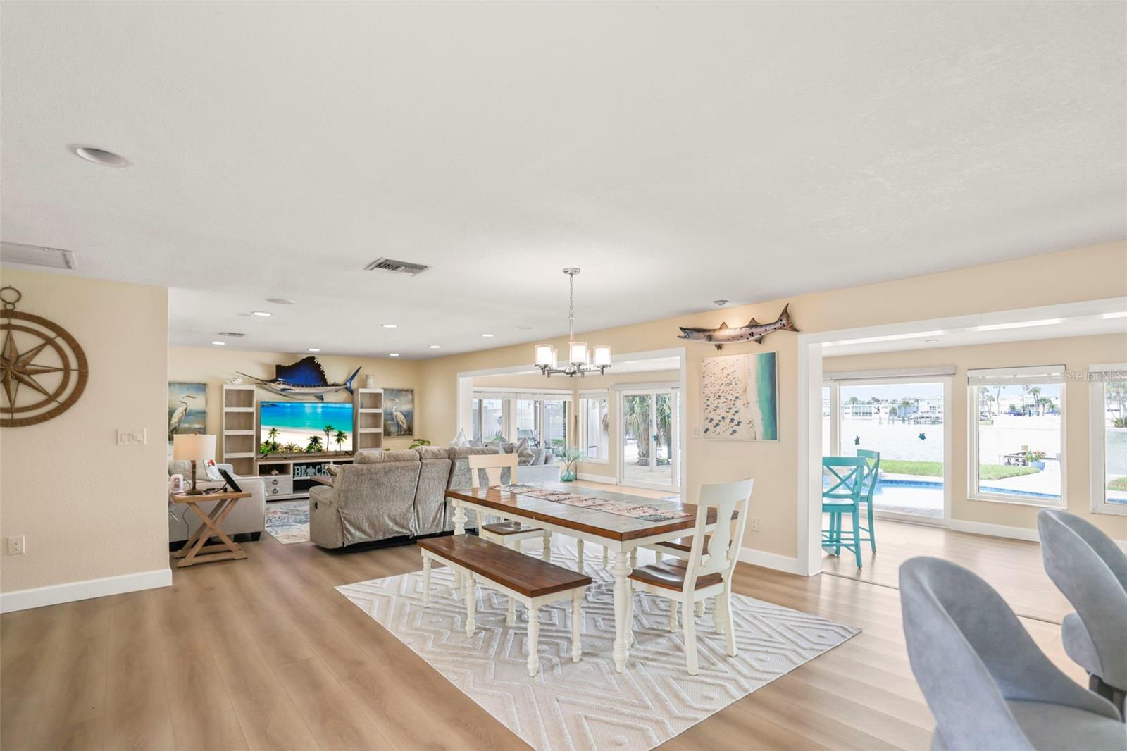 6360 2ND PALM PT, ST PETERSBURG, FL — photo 5