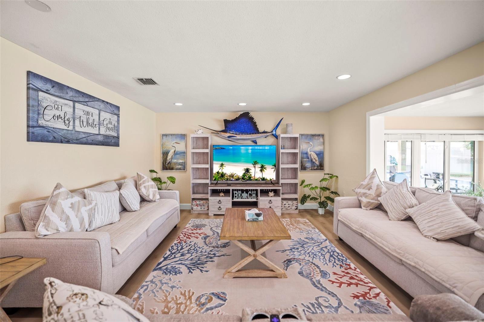 6360 2ND PALM PT, ST PETERSBURG, FL — photo 8