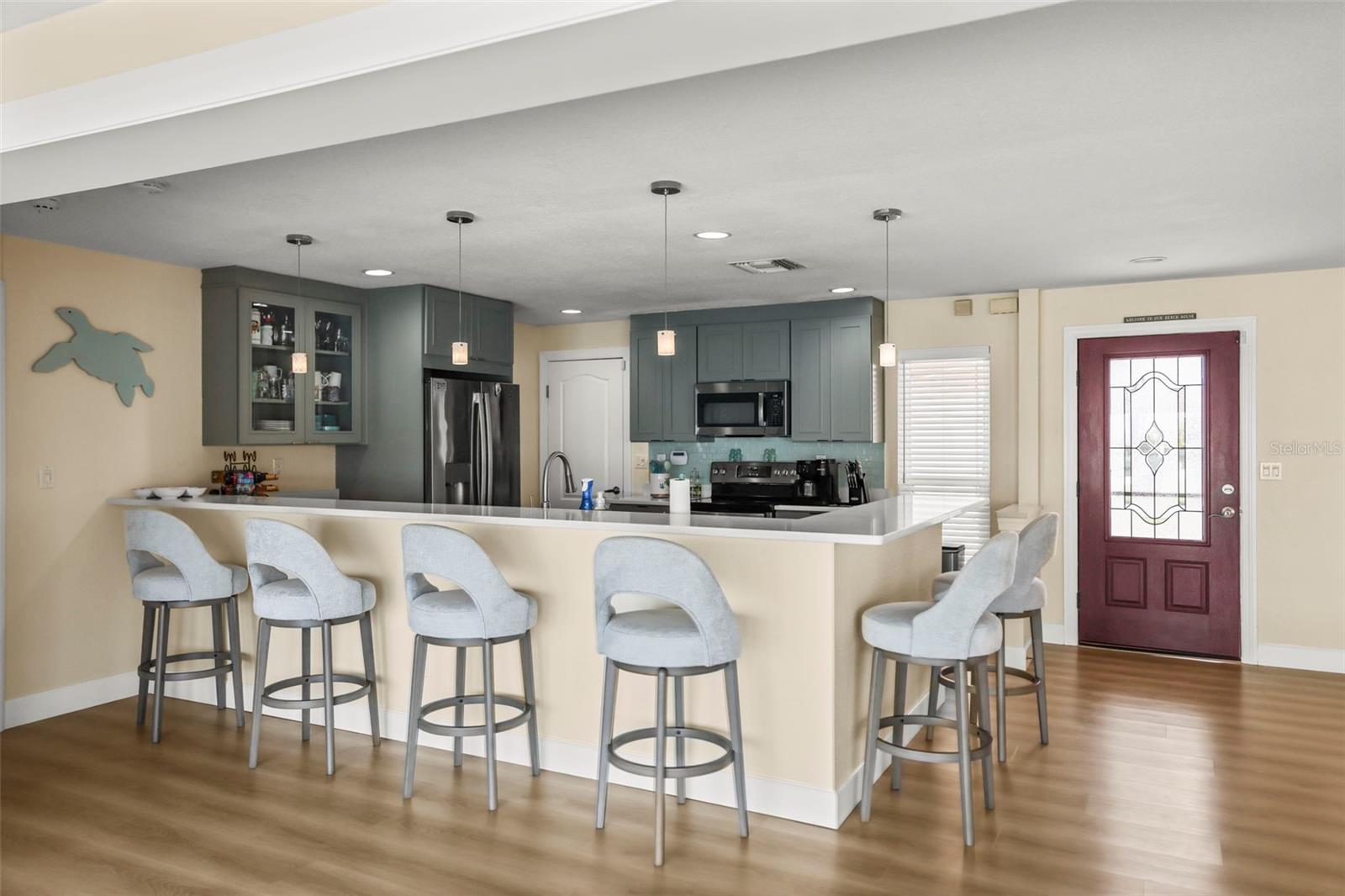6360 2ND PALM PT, ST PETERSBURG, FL — photo 11