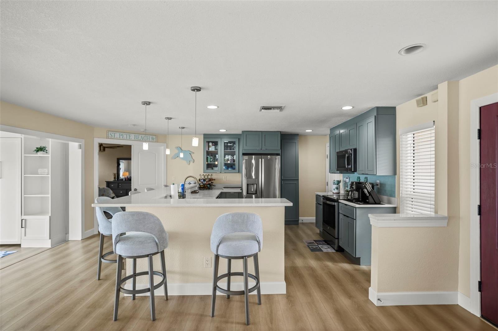 6360 2ND PALM PT, ST PETERSBURG, FL — photo 13