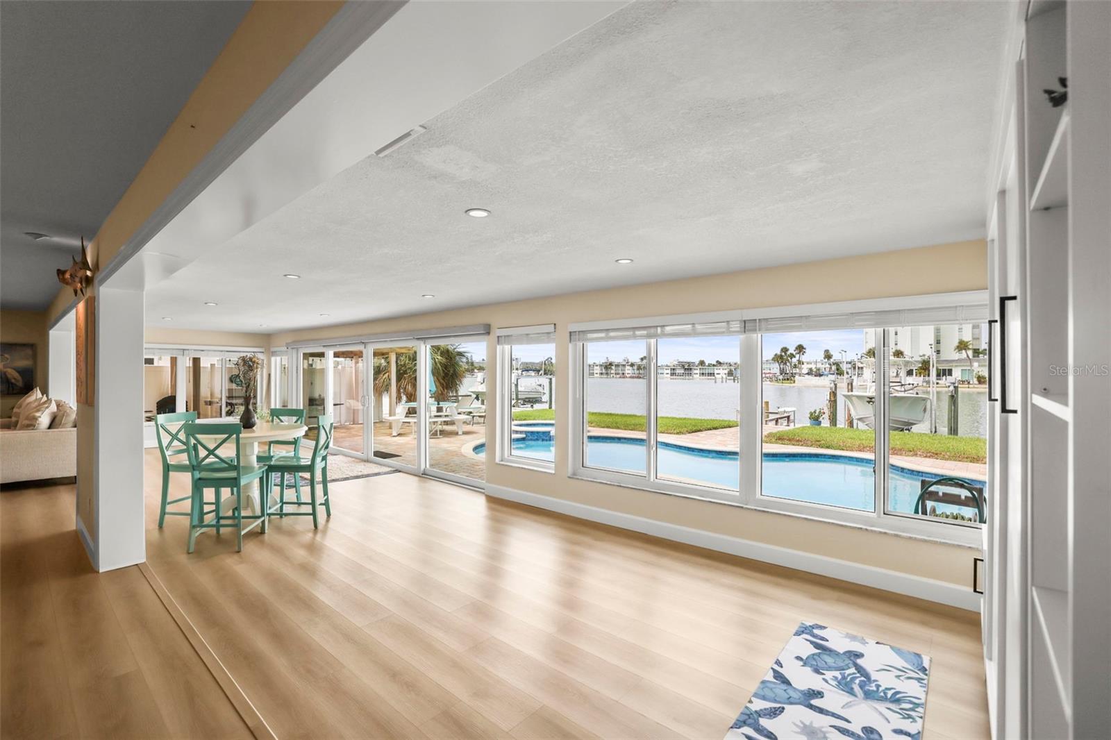 6360 2ND PALM PT, ST PETERSBURG, FL — photo 20