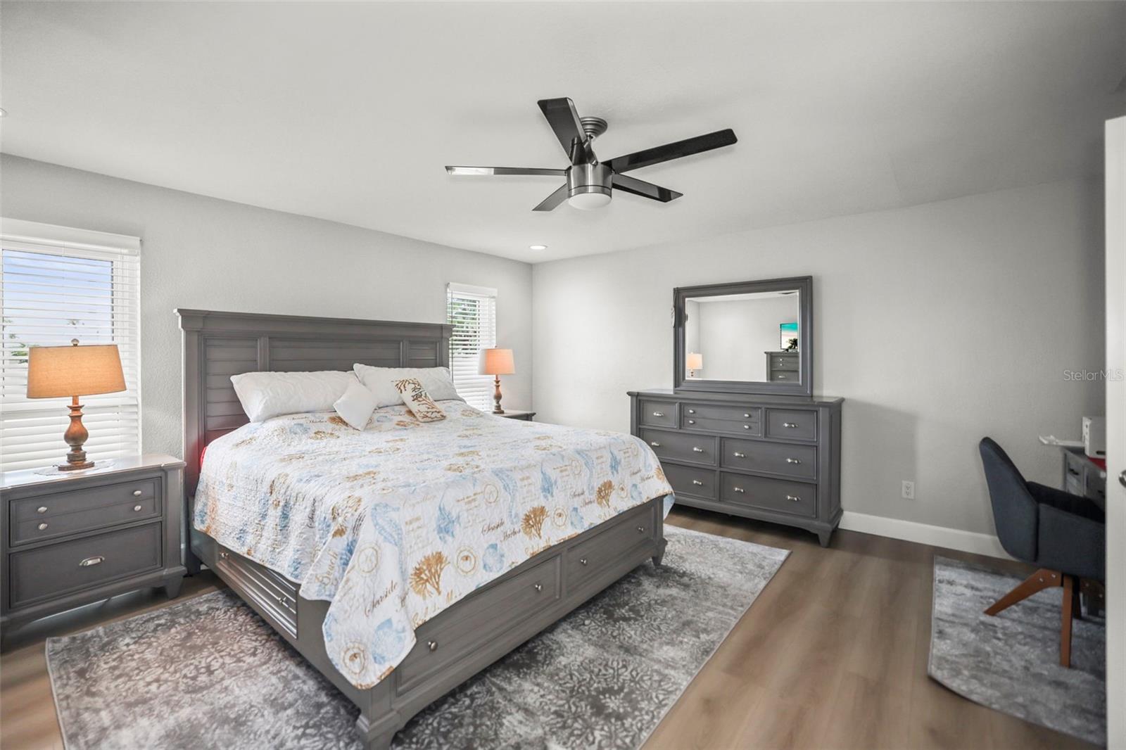 6360 2ND PALM PT, ST PETERSBURG, FL — photo 29