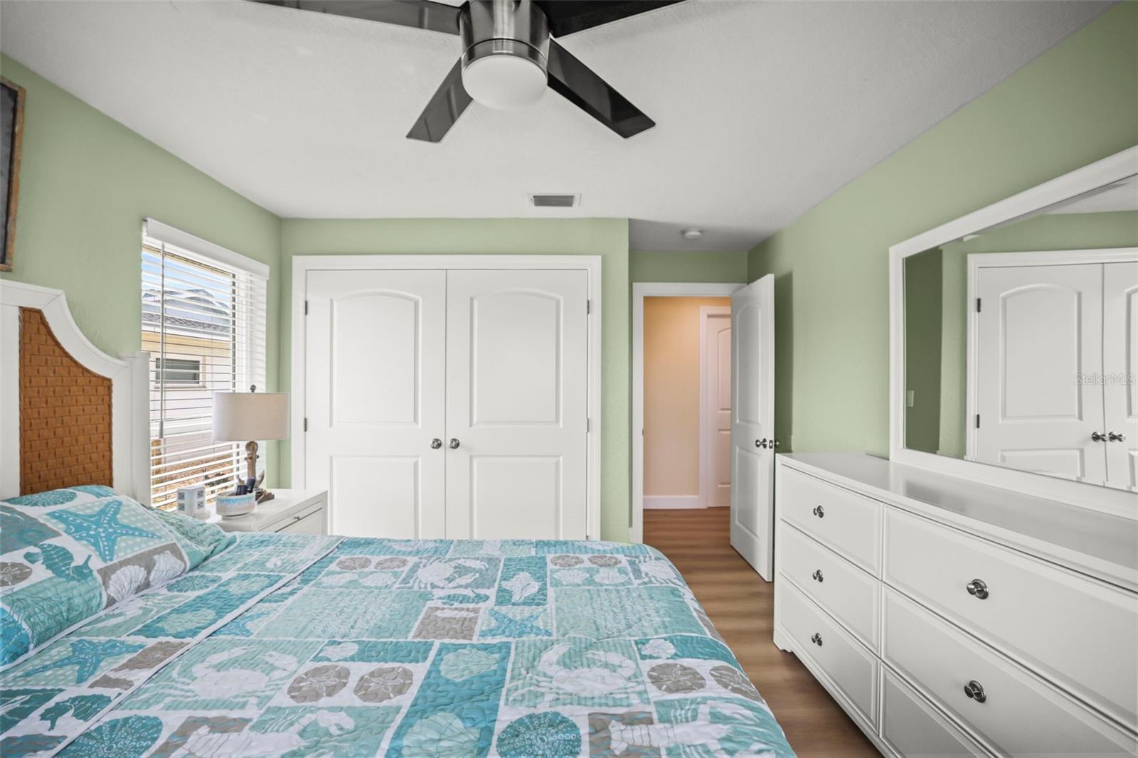 6360 2ND PALM PT, ST PETERSBURG, FL — photo 40