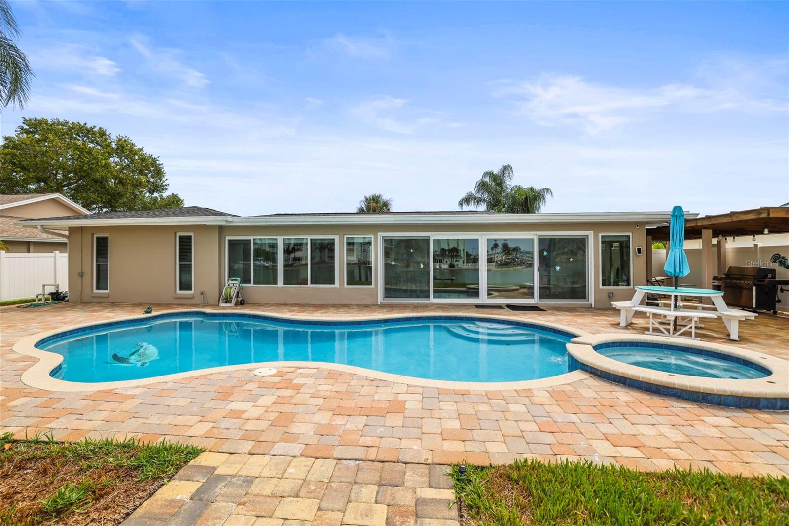 6360 2ND PALM PT, ST PETERSBURG, FL — photo 50