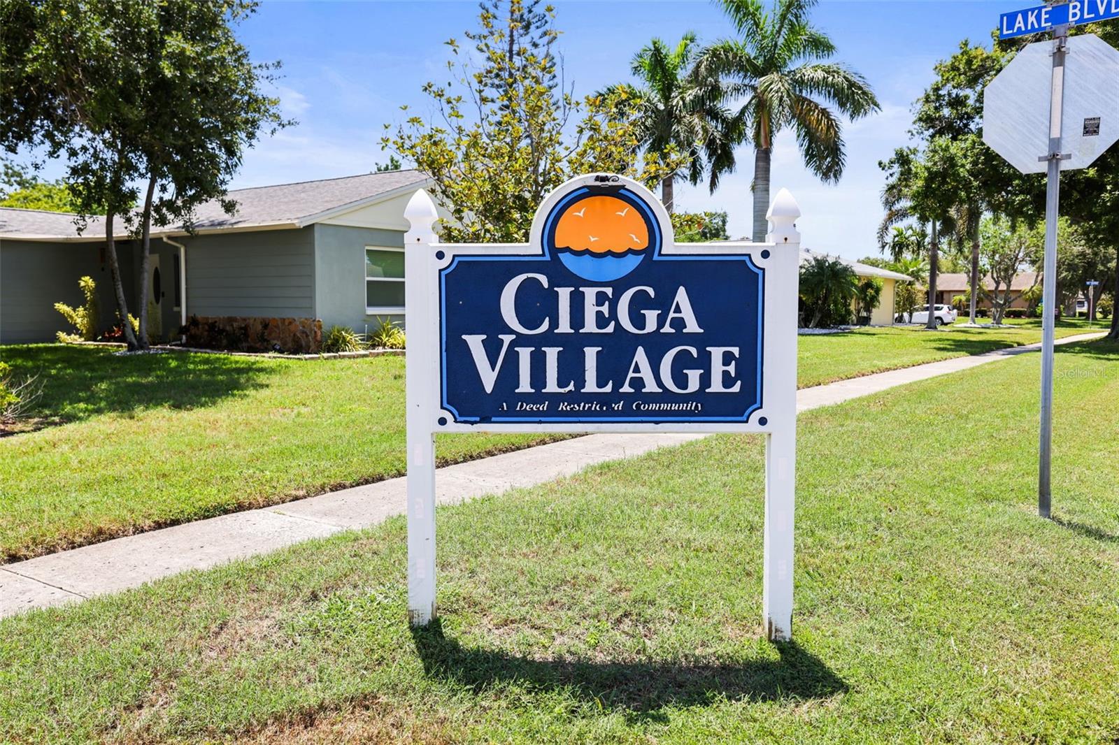 10559 41ST CT N, CLEARWATER, FL — photo 44