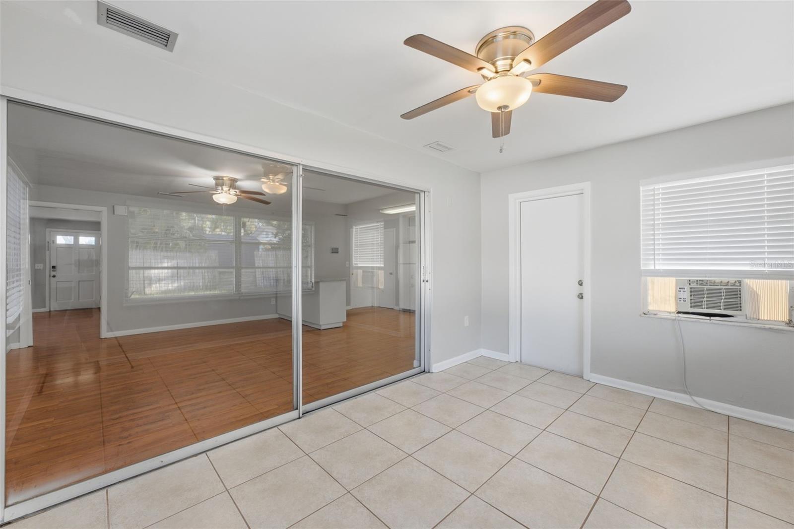 1387 BELLEVUE BLVD, CLEARWATER, FL — photo 18