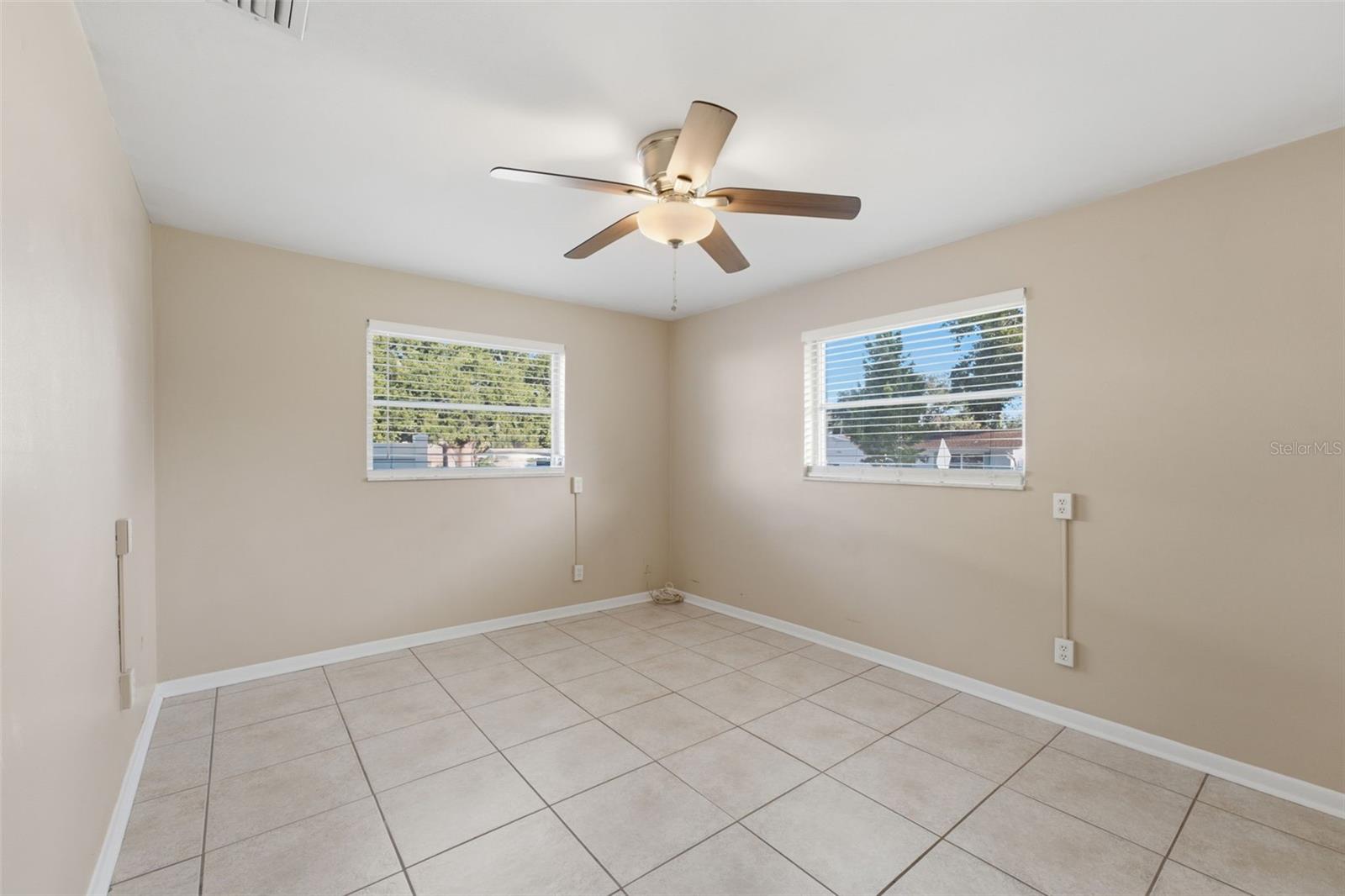 1387 BELLEVUE BLVD, CLEARWATER, FL — photo 26