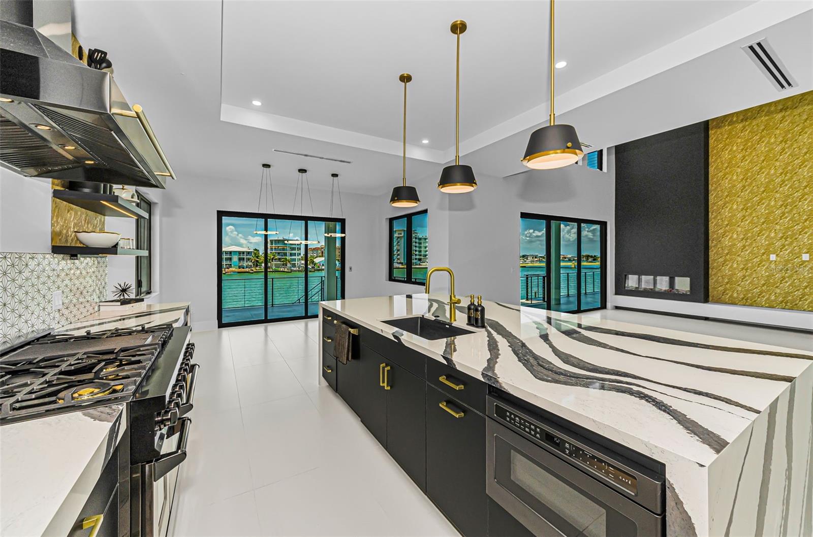 43 DOLPHIN DR, TREASURE ISLAND, FL — photo 25