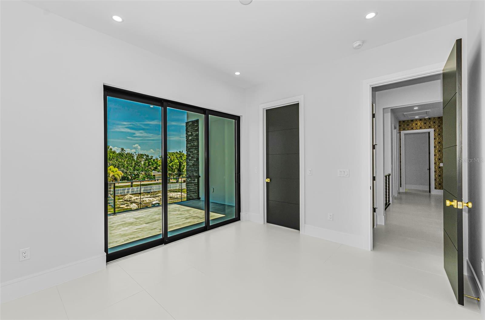 43 DOLPHIN DR, TREASURE ISLAND, FL — photo 67