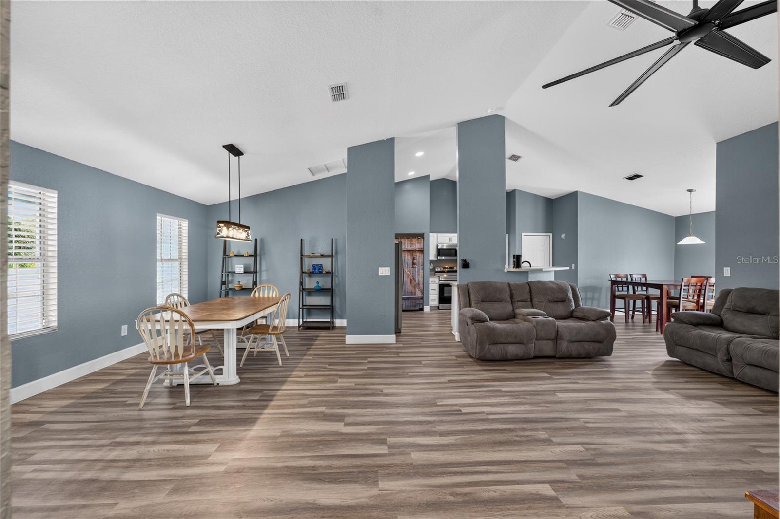 230 SE 150TH AVE, WILLISTON, FL — photo 5