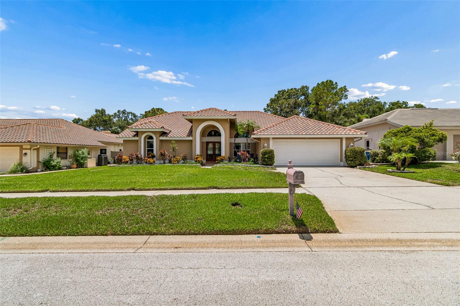2937 HILLCREEK CIR S, CLEARWATER, FL