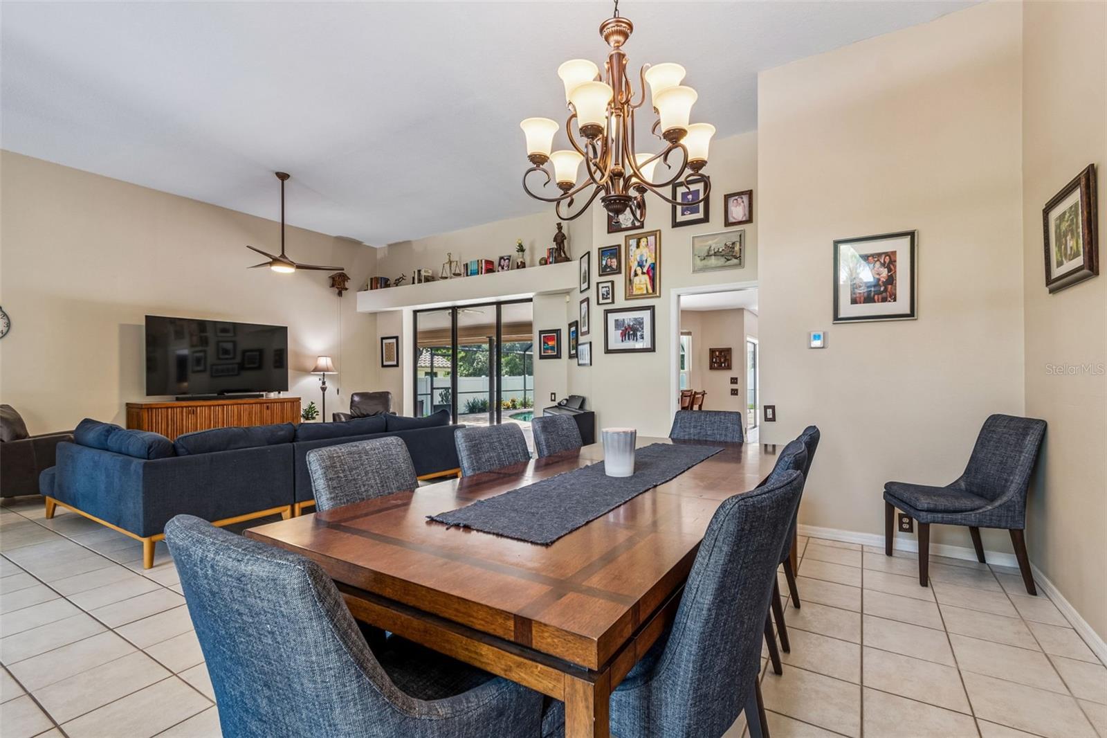2937 HILLCREEK CIR S, CLEARWATER, FL — photo 4