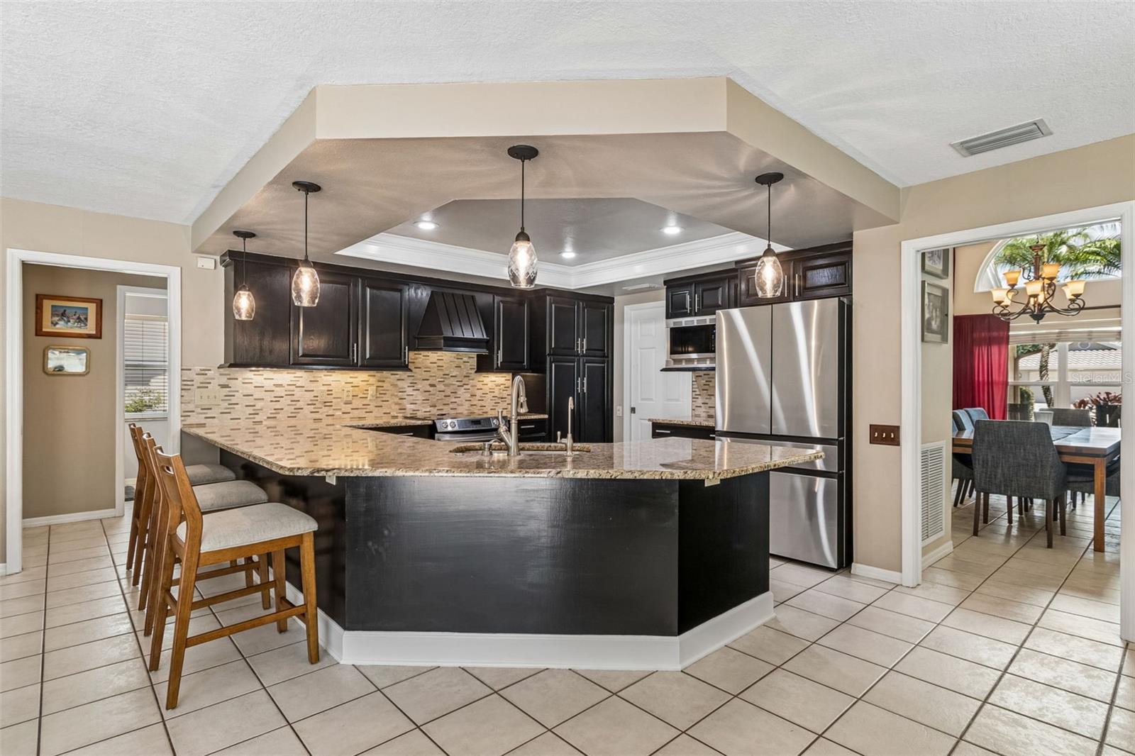 2937 HILLCREEK CIR S, CLEARWATER, FL — photo 18