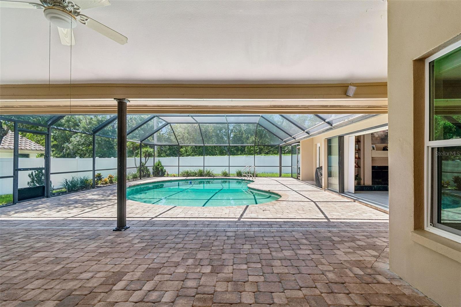 2937 HILLCREEK CIR S, CLEARWATER, FL — photo 37