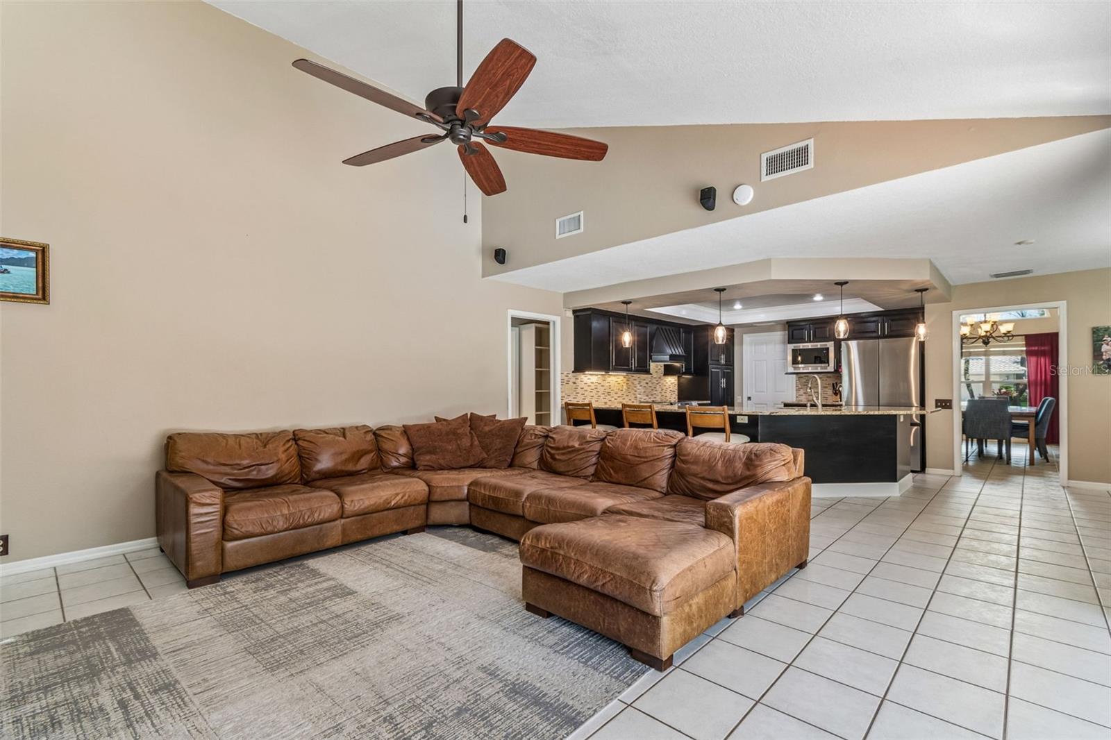2937 HILLCREEK CIR S, CLEARWATER, FL — photo 22
