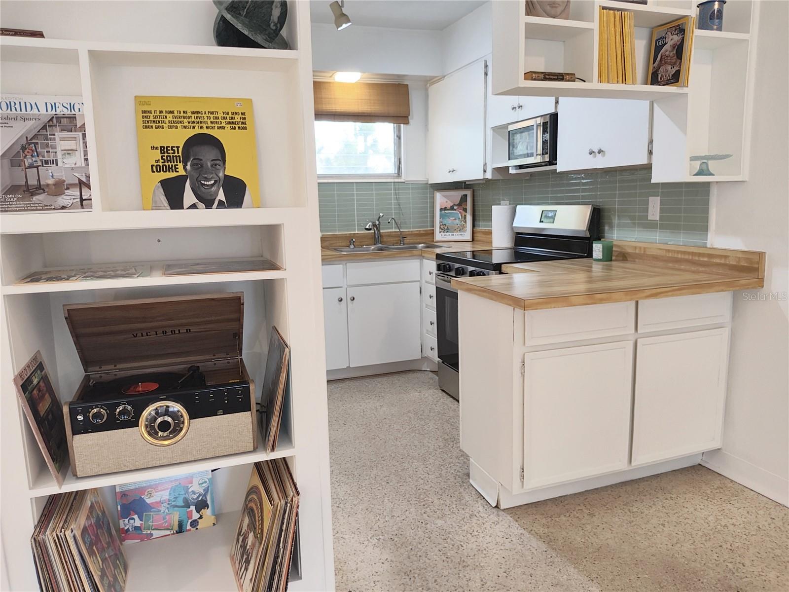 2155 WOOD ST #A26, SARASOTA, FL — photo 4