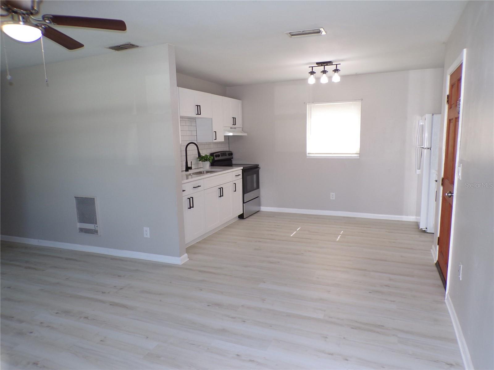 1878 TROTTER RD, LARGO, FL — photo 4