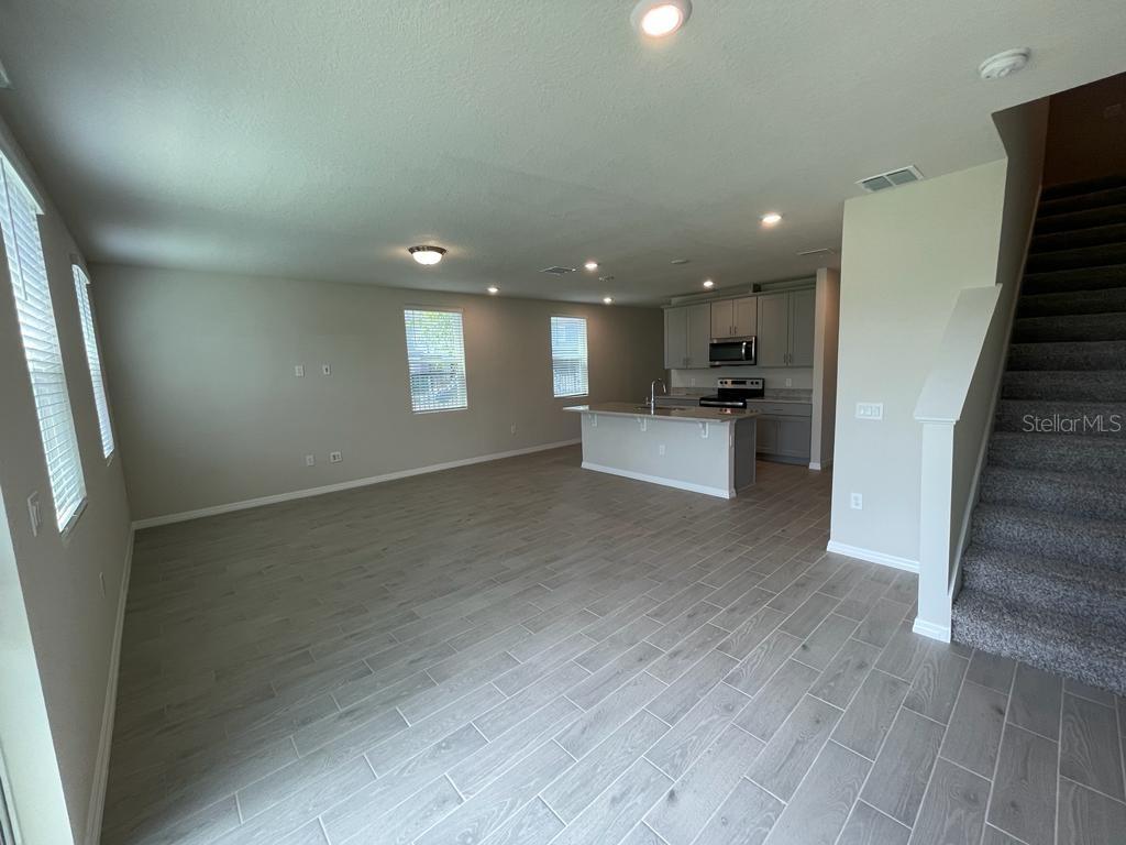 407 LEGACY LOOP, DAVENPORT, FL — photo 9