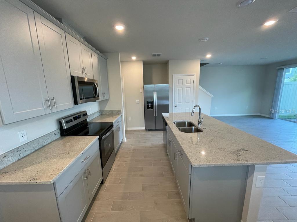 407 LEGACY LOOP, DAVENPORT, FL — photo 12