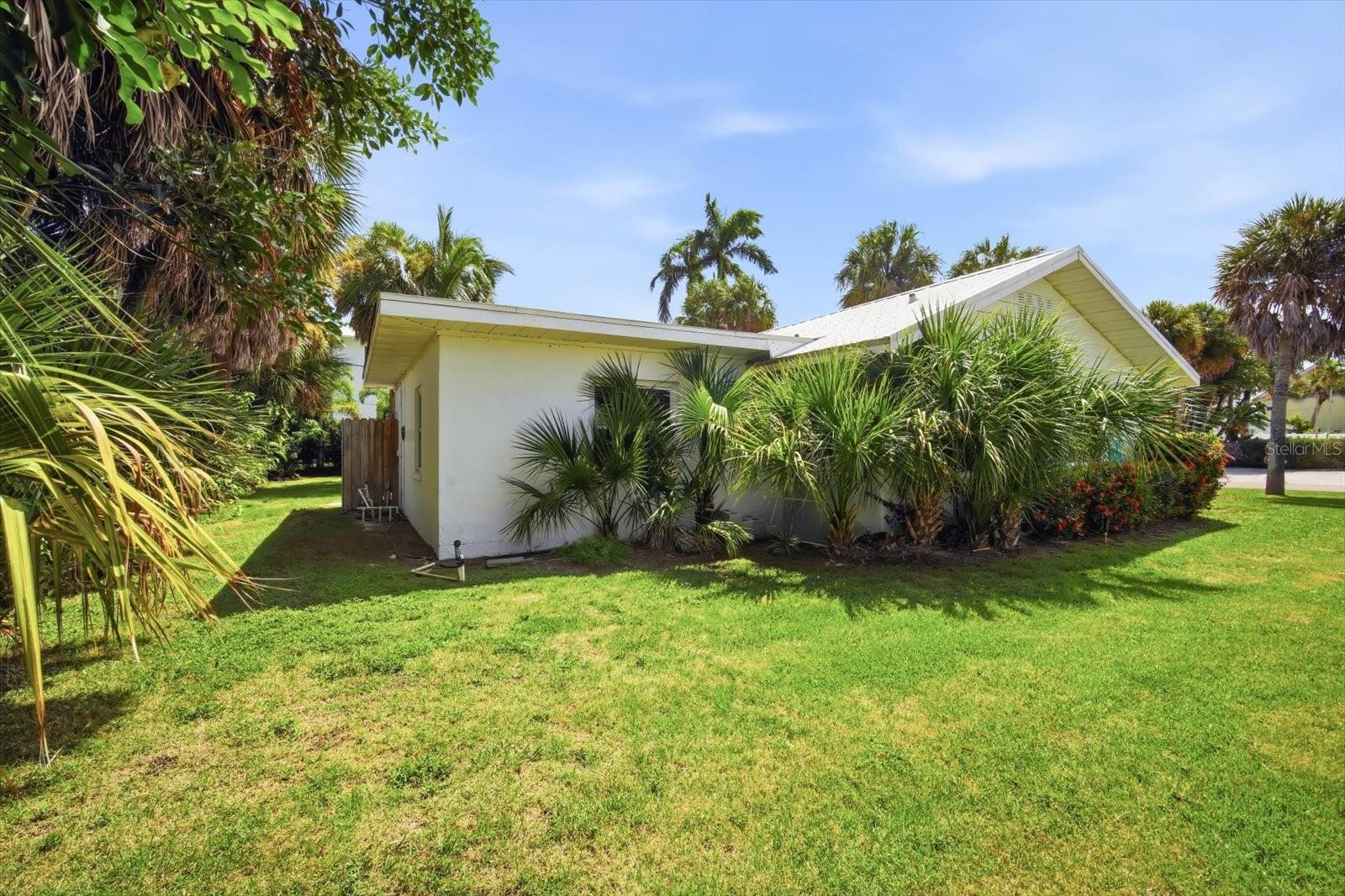206 75TH ST, HOLMES BEACH, FL — photo 23