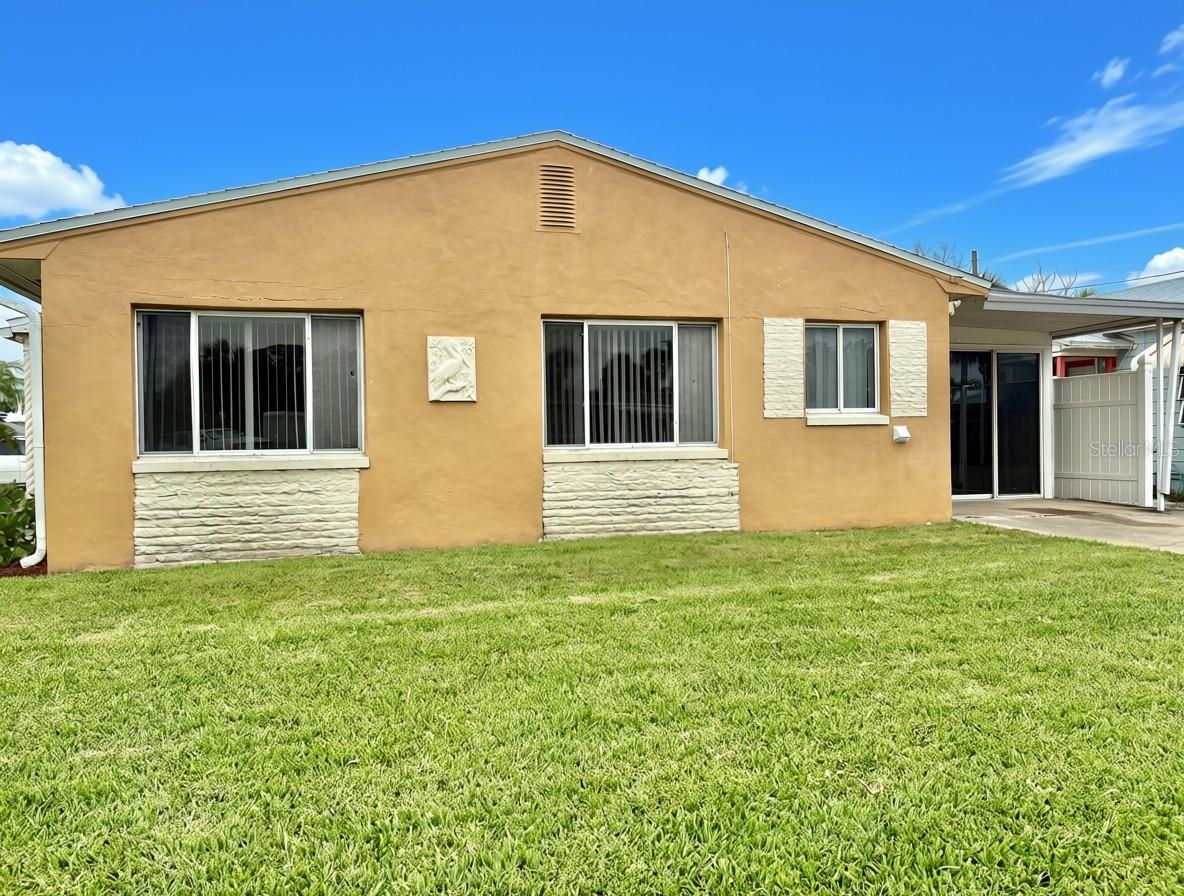 360 72ND AVE, ST PETERSBURG, FL — photo 5
