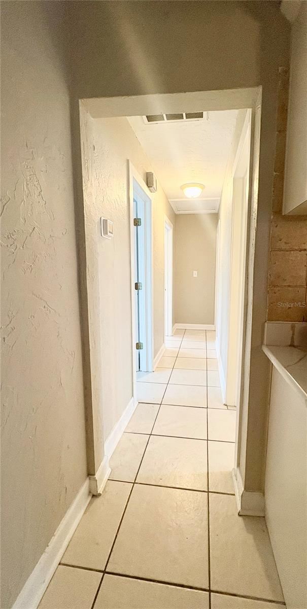 360 72ND AVE, ST PETERSBURG, FL — photo 10