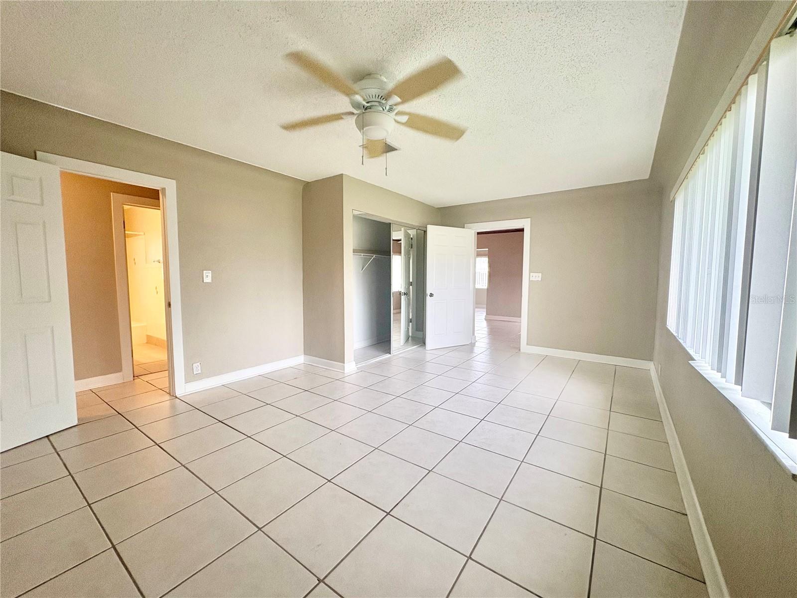 360 72ND AVE, ST PETERSBURG, FL — photo 18