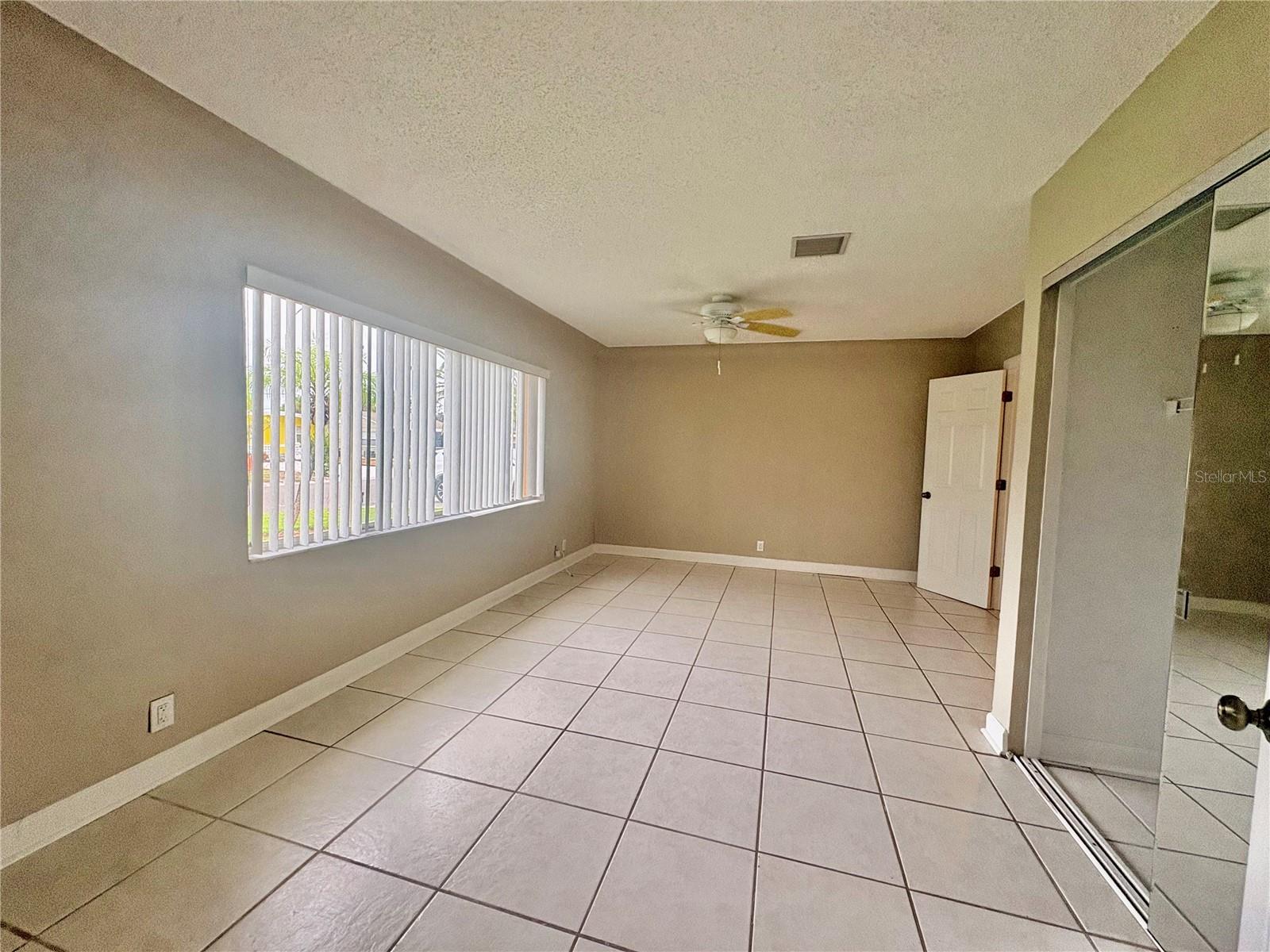 360 72ND AVE, ST PETERSBURG, FL — photo 19