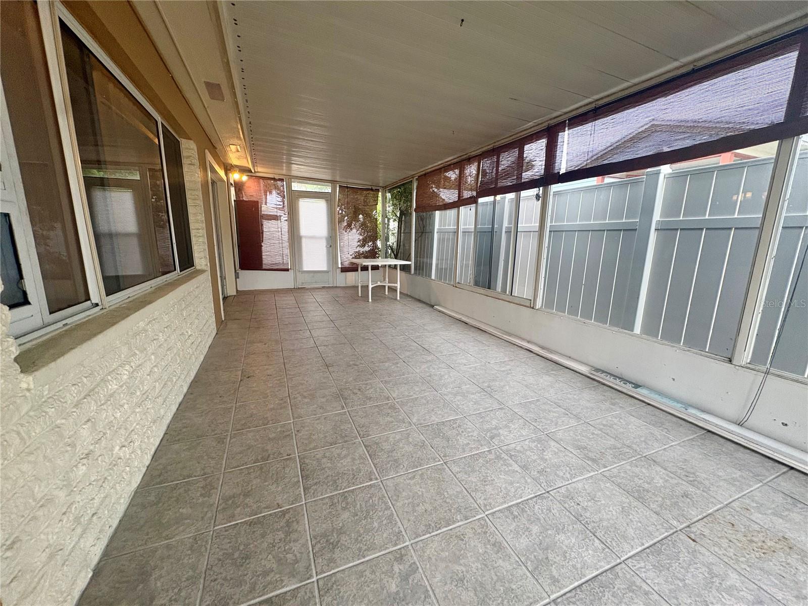 360 72ND AVE, ST PETERSBURG, FL — photo 23