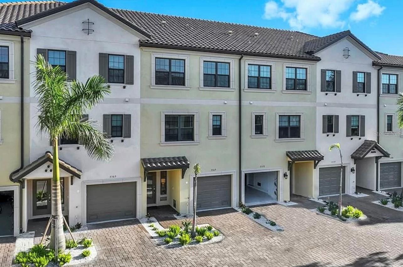 5569 CANNES CIR, SARASOTA, FL — photo 2