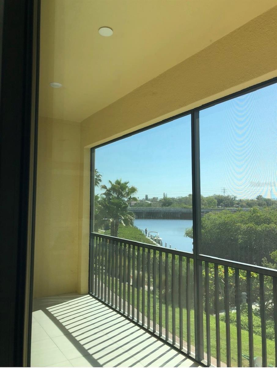5569 CANNES CIR, SARASOTA, FL — photo 16