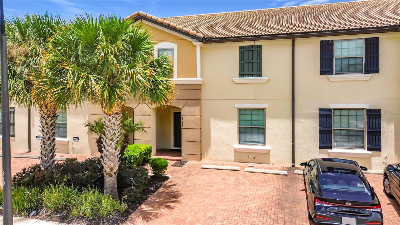 8899 GENEVE CT, KISSIMMEE, FL
