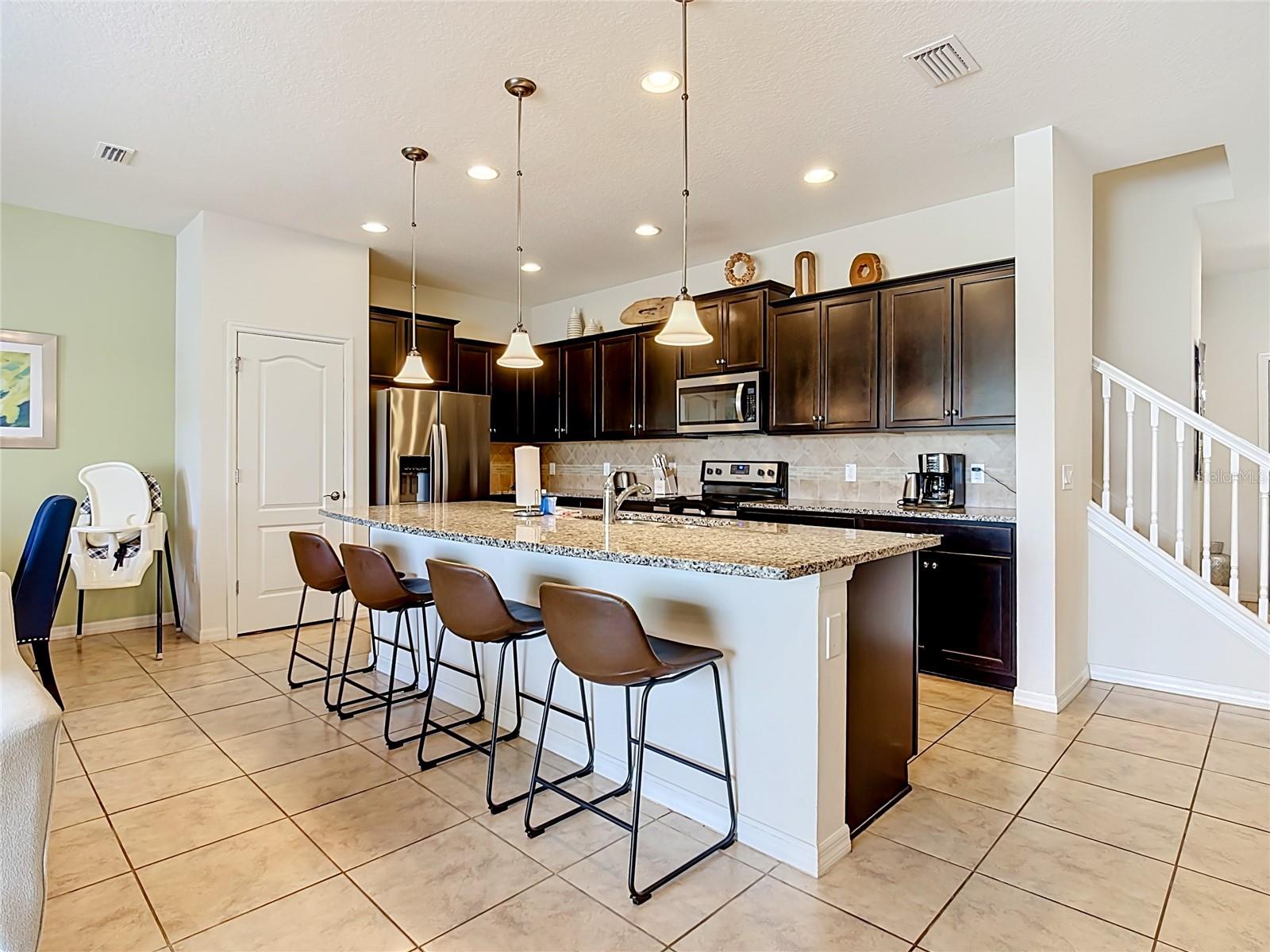 8899 GENEVE CT, KISSIMMEE, FL — photo 4