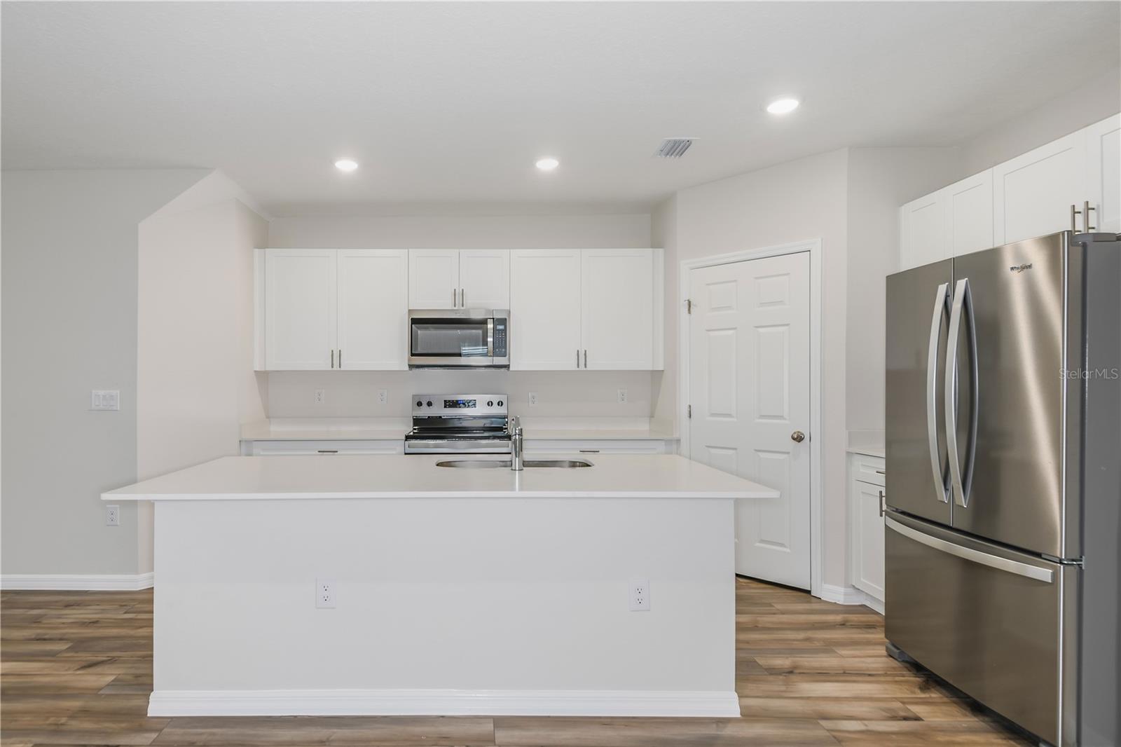 9892 PELICAN COAST DR, DADE CITY, FL — photo 11