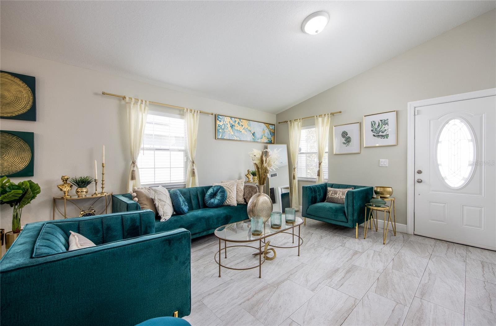 811 HOFFMAN BLVD, TAMPA, FL — photo 3