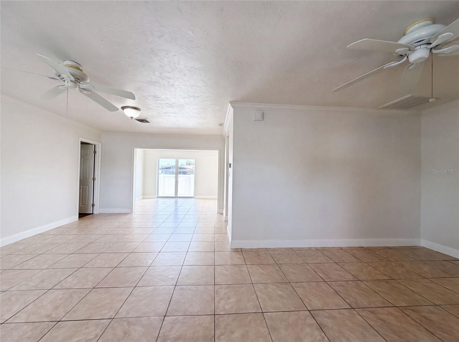 1672 JUPITER RD, VENICE, FL — photo 3