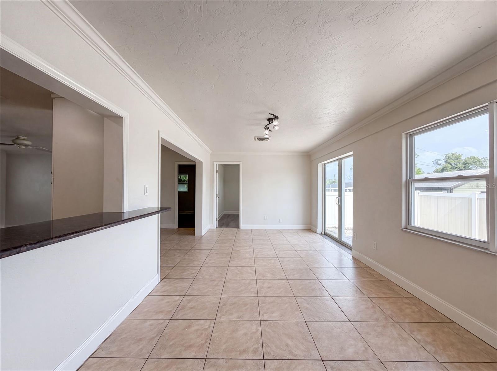 1672 JUPITER RD, VENICE, FL — photo 6