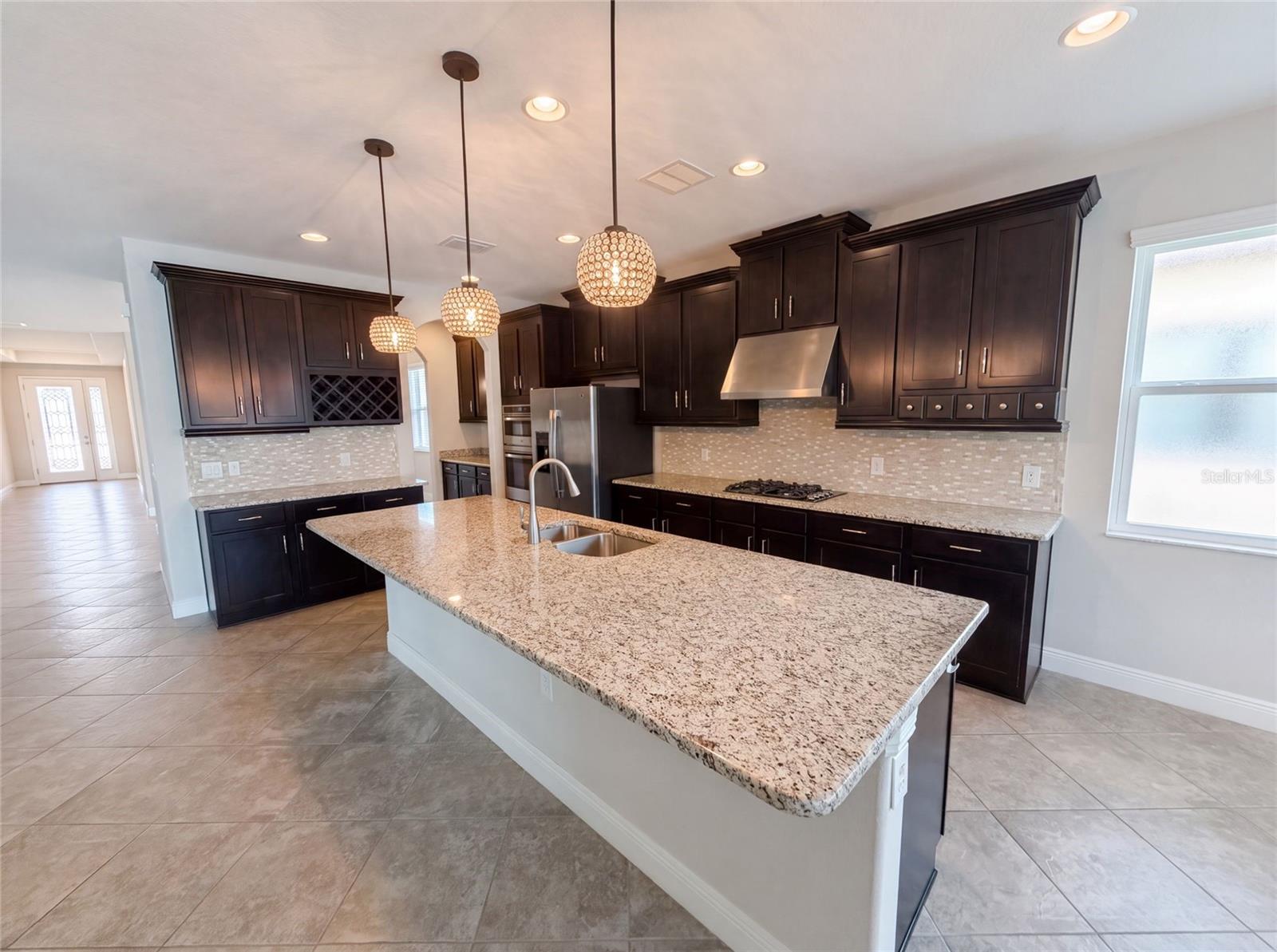 2575 GRAND LAKESIDE DR, PALM HARBOR, FL — photo 5