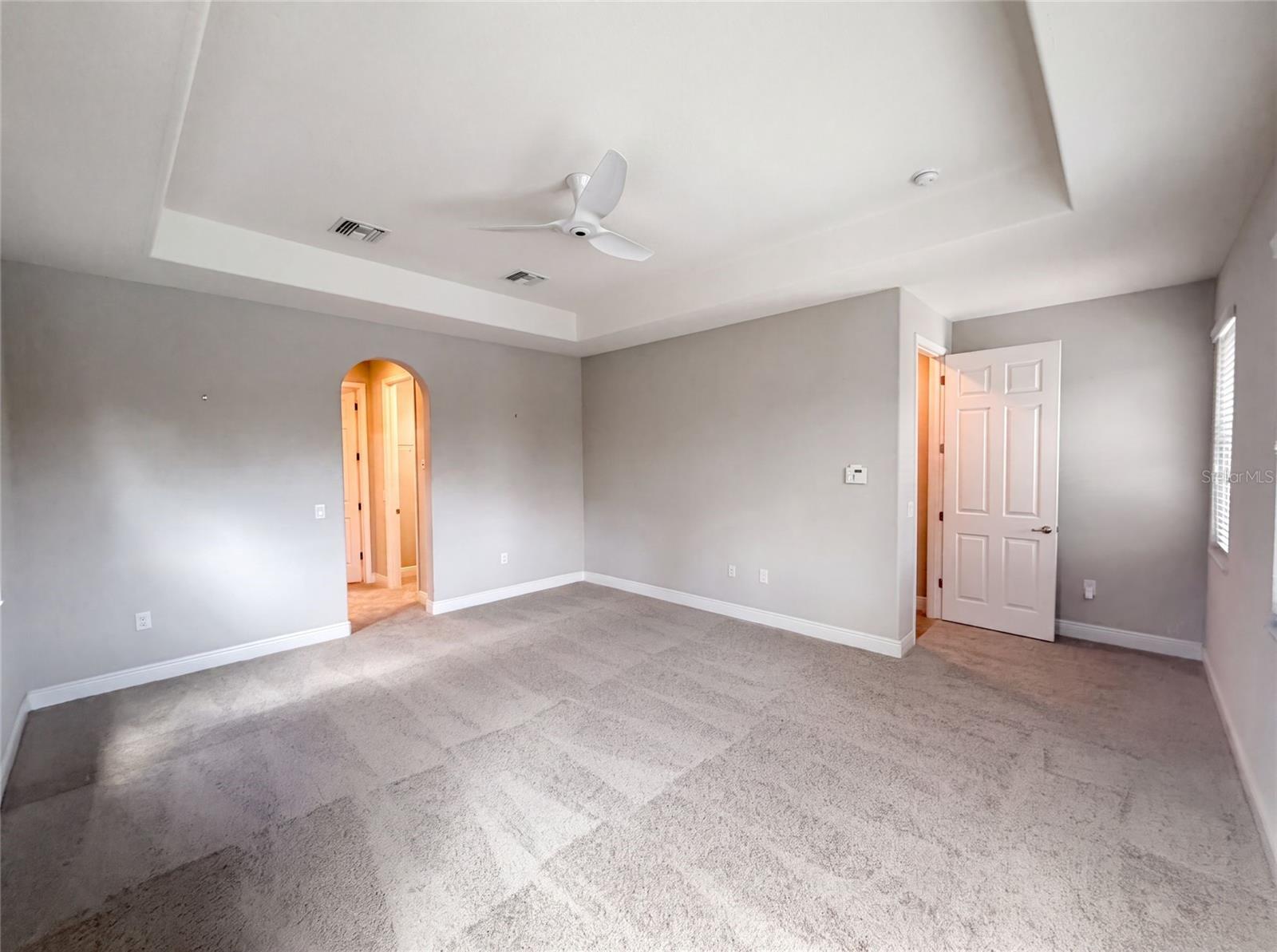2575 GRAND LAKESIDE DR, PALM HARBOR, FL — photo 9