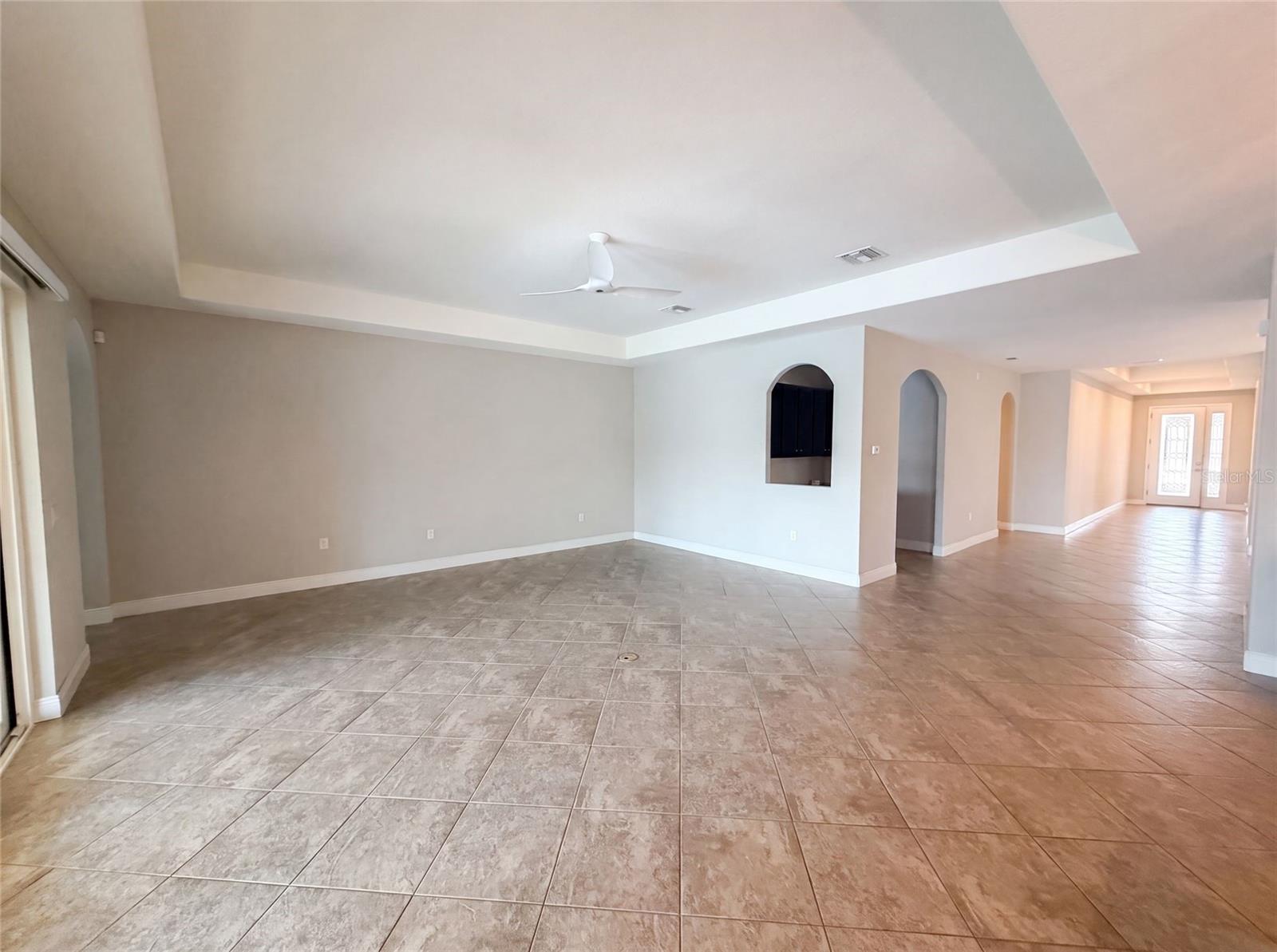 2575 GRAND LAKESIDE DR, PALM HARBOR, FL — photo 12