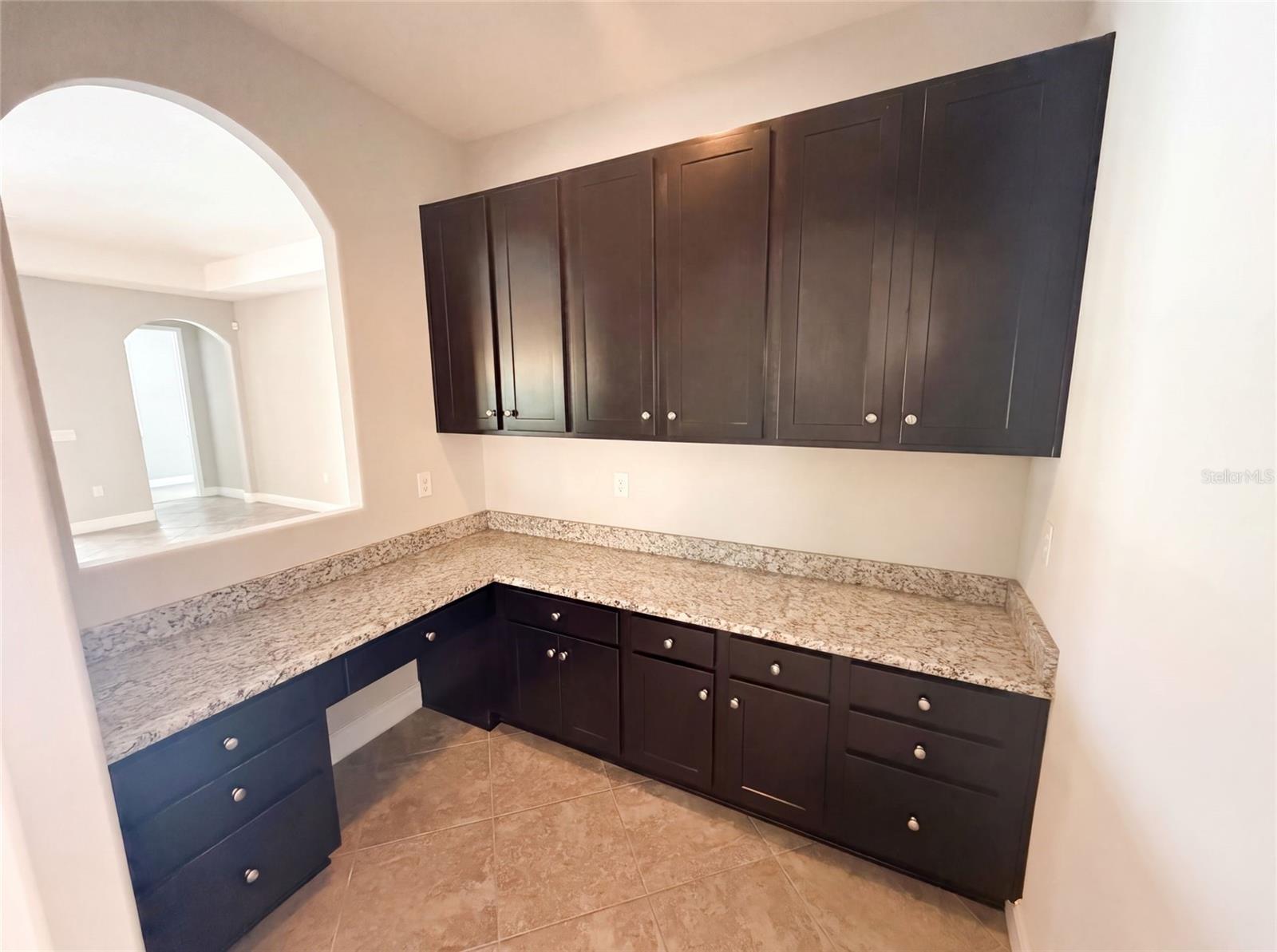 2575 GRAND LAKESIDE DR, PALM HARBOR, FL — photo 33