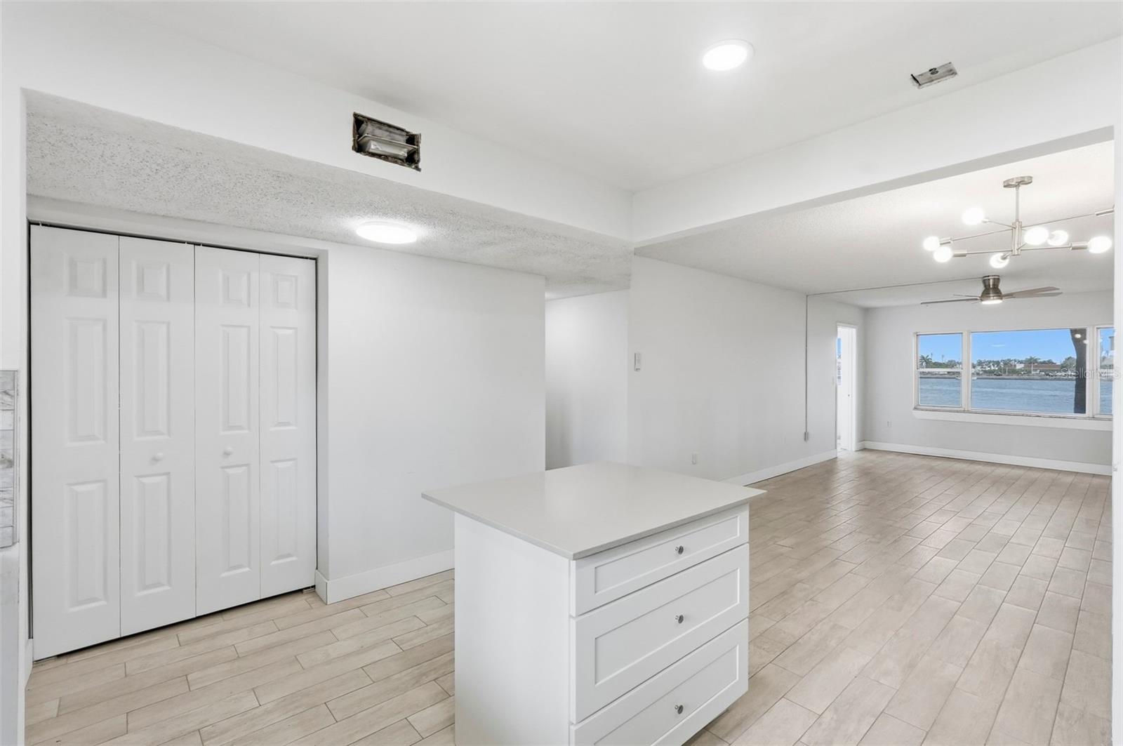 4775 COVE CIR #106, ST PETERSBURG, FL — photo 8