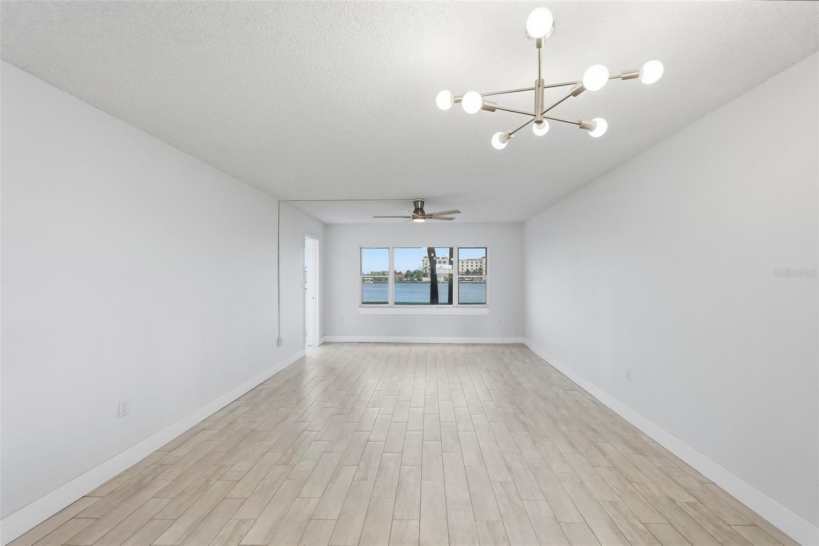 4775 COVE CIR #106, ST PETERSBURG, FL — photo 9