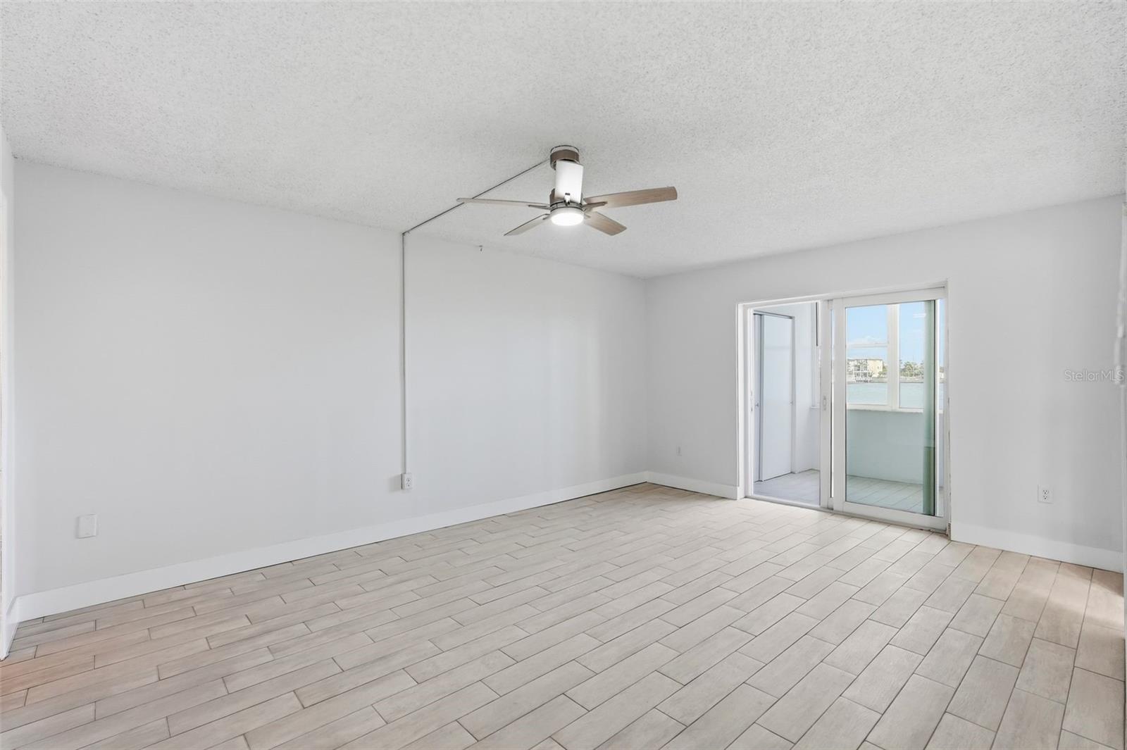 4775 COVE CIR #106, ST PETERSBURG, FL — photo 11