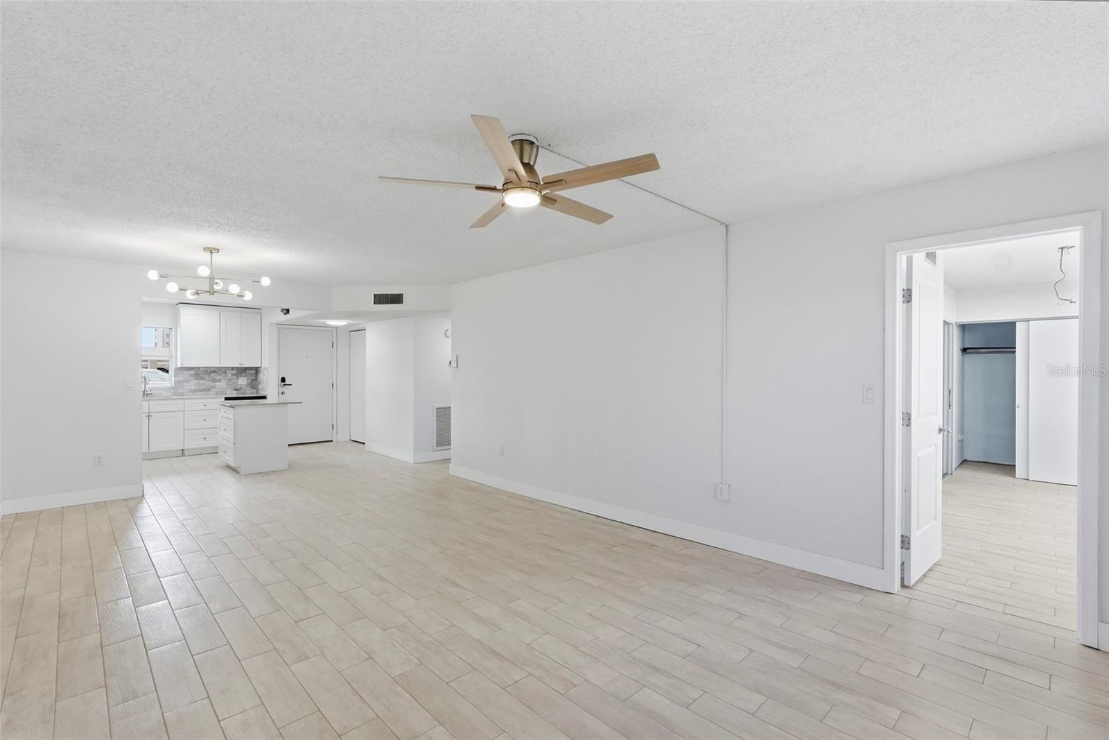 4775 COVE CIR #106, ST PETERSBURG, FL — photo 22